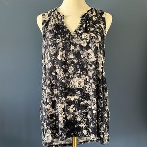 Vera Wang Med Sleeveless Top